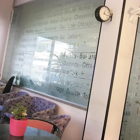 Ciondolo D'oro 5 Minuti Da Fiera Con Parcheggio Incluso