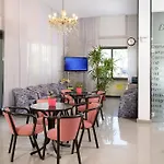 Hotel Ciondolo D'Oro 5 minuti da Rimini Fiera CON PARCHEGGIO INCLUSO Rimini