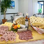 Hotel Ciondolo D'Oro 5 minuti da Rimini Fiera CON PARCHEGGIO INCLUSO 3* Rimini