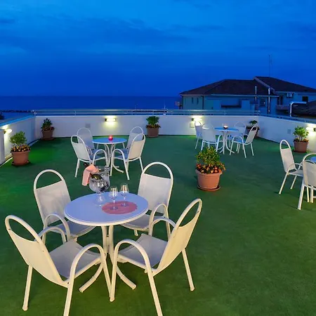 Ciondolo D'oro 5 Minuti Da Fiera Con Parcheggio Incluso Ξενοδοχείο