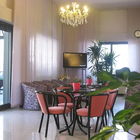 Ciondolo D'oro Parcheggio Gratis 3* Rimini