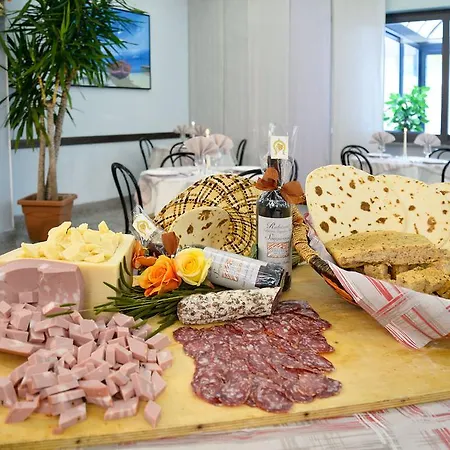 Ciondolo D'oro Parcheggio Gratis 3* Rimini