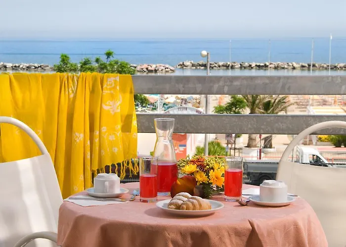 Hotel Ciondolo D'Oro A 5 Minuti Da Rimini Fiera - Parcheggio Gratuito 3*