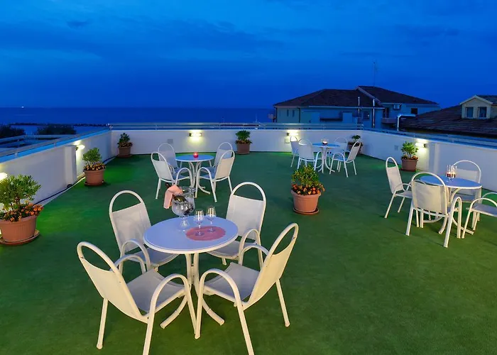 Ciondolo D'oro 5 Minuti Da Fiera Con Parcheggio Incluso 酒店