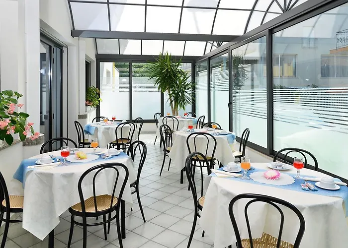 Hotel Ciondolo D'Oro A 5 Minuti Da Rimini Fiera - Parcheggio Gratuito 3*