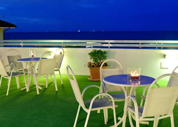 酒店 Ciondolo D'oro 5 Minuti Da Fiera Con Parcheggio Incluso