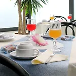 Отель Hotel Ciondolo D'Oro A 5 Minuti Da Rimini Fiera - Parcheggio Gratuito 3*