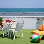 Hotel Ciondolo D'Oro A 5 Minuti Da Rimini Fiera - Parcheggio Gratuito Rimini
