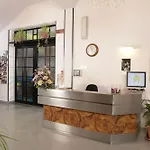 Hotel Ciondolo D'Oro A 5 Minuti Da Rimini Fiera - Parcheggio Gratuito Hotel 3*