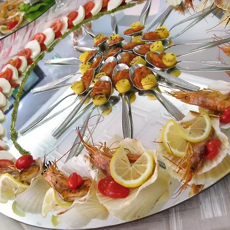 Ciondolo D'oro 5 Minuti Da Fiera Con Parcheggio Incluso Hotel