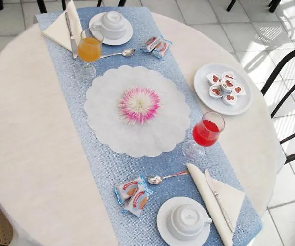 Ciondolo D'oro 5 Minuti Da Fiera Con Parcheggio Incluso Hotel Rimini